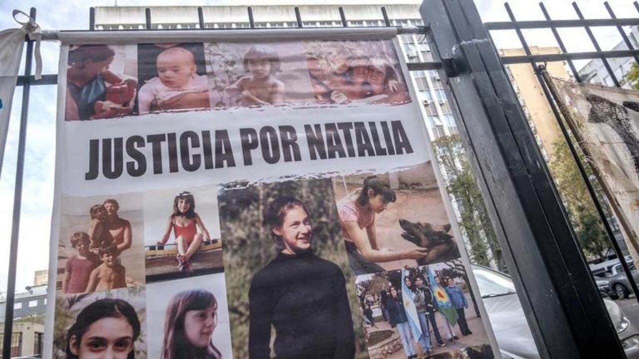 Muchas personas pidieron justicia a las afueras de los Tribunales de Mar del Plata. Foto: Télam