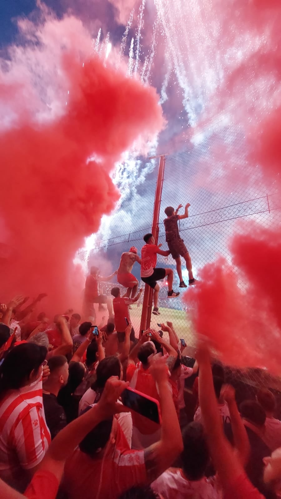 Crónica desde la Tribuna.