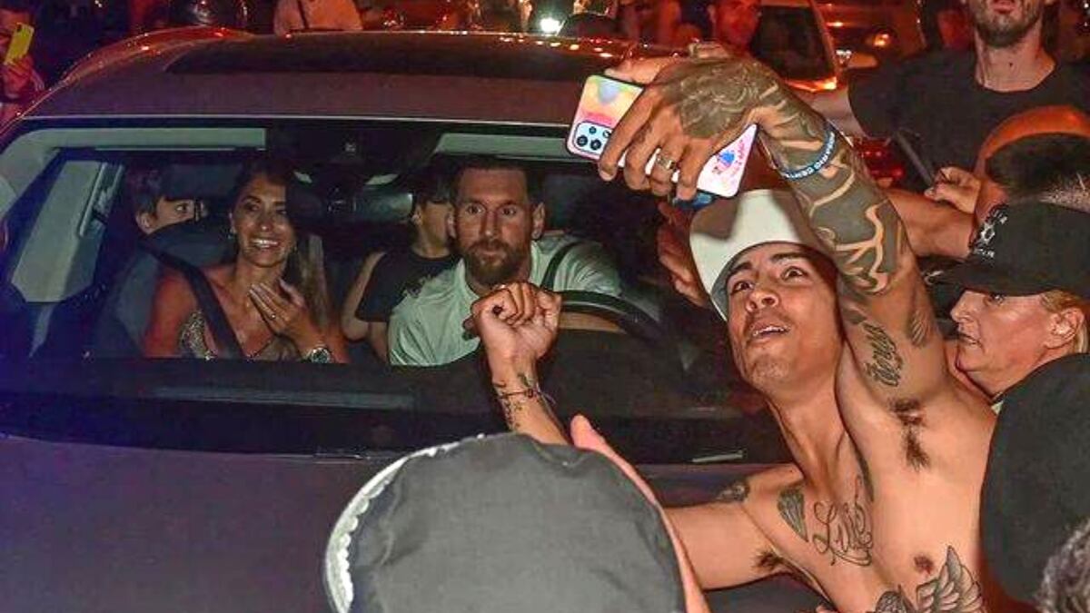A brindar: Lionel Messi volvió a Rosario para las fiestas y un gran evento familiar