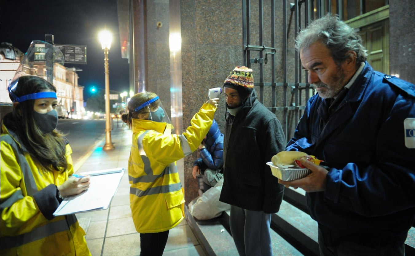 Operativo Frío: buscan asistir en la Ciudad a las personas en situación de calle