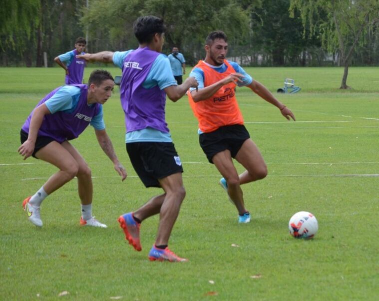 El renovado plantel de Gimnasia y Esgrima de Jujuy había iniciado la pretemporada en los primeros días de enero pasado, con n plan de trabajo que incluyó varios partidos amistosos.