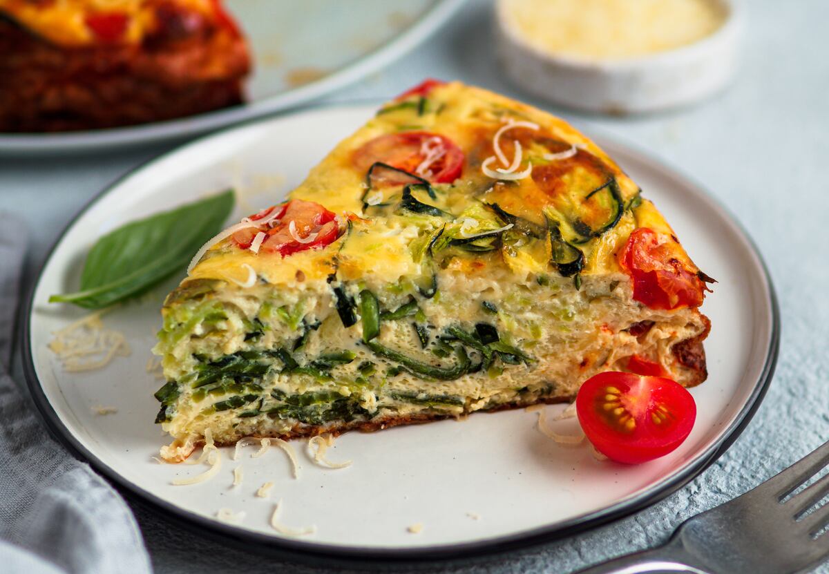Versión saludable y apta vegetarianos: cómo hacer tarta de zapallitos con masa integral