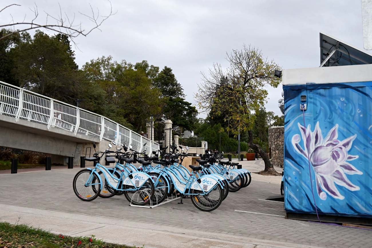 Hace un año comenzó a implementarse el sistema de bicicletas de alquiler en Córdoba.