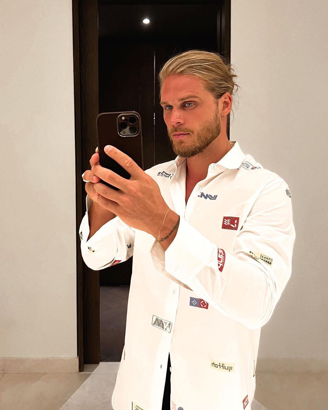 Rurik Gislason, el exfutbolista islandes que hoy es actor y figura de las redes sociales.