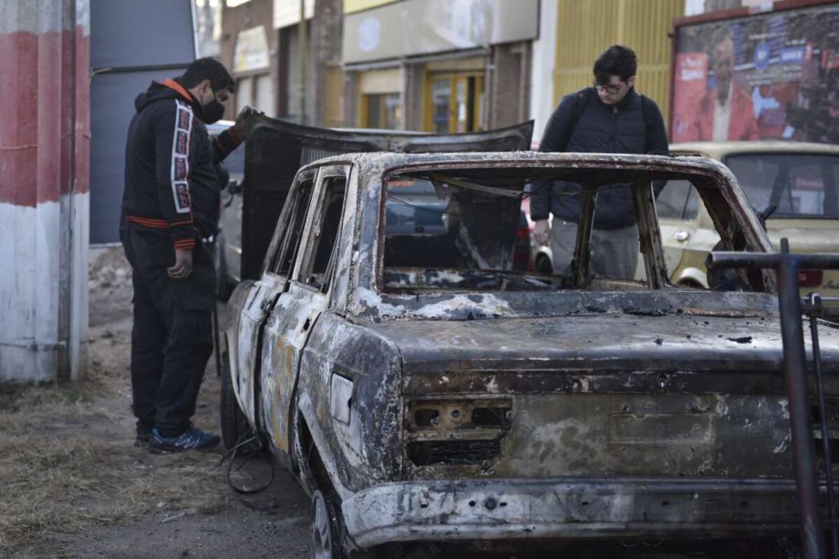 Córdoba: a un mes de ser asaltados, se les incendió el taller