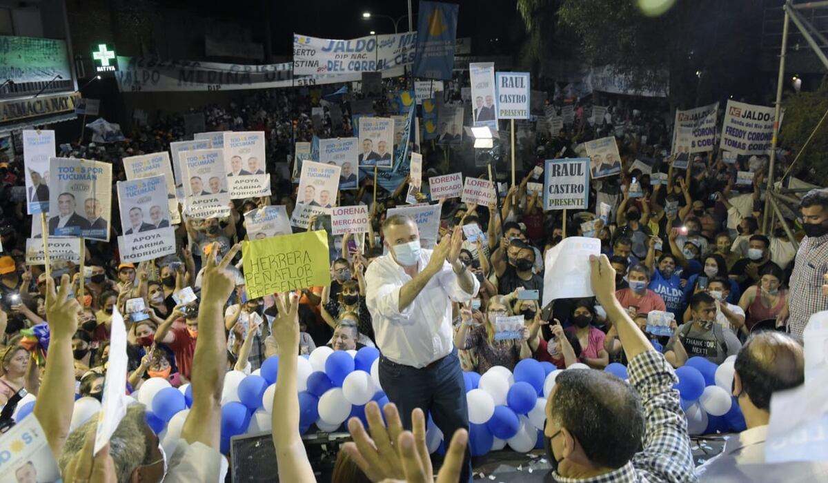Osvaldo Jaldo participó en un multitudinario acto en Simoca