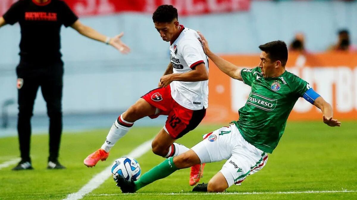 Newell’s clavó un gol al final del partido y se llevó el triunfo en el debut de la Copa Sudamericana