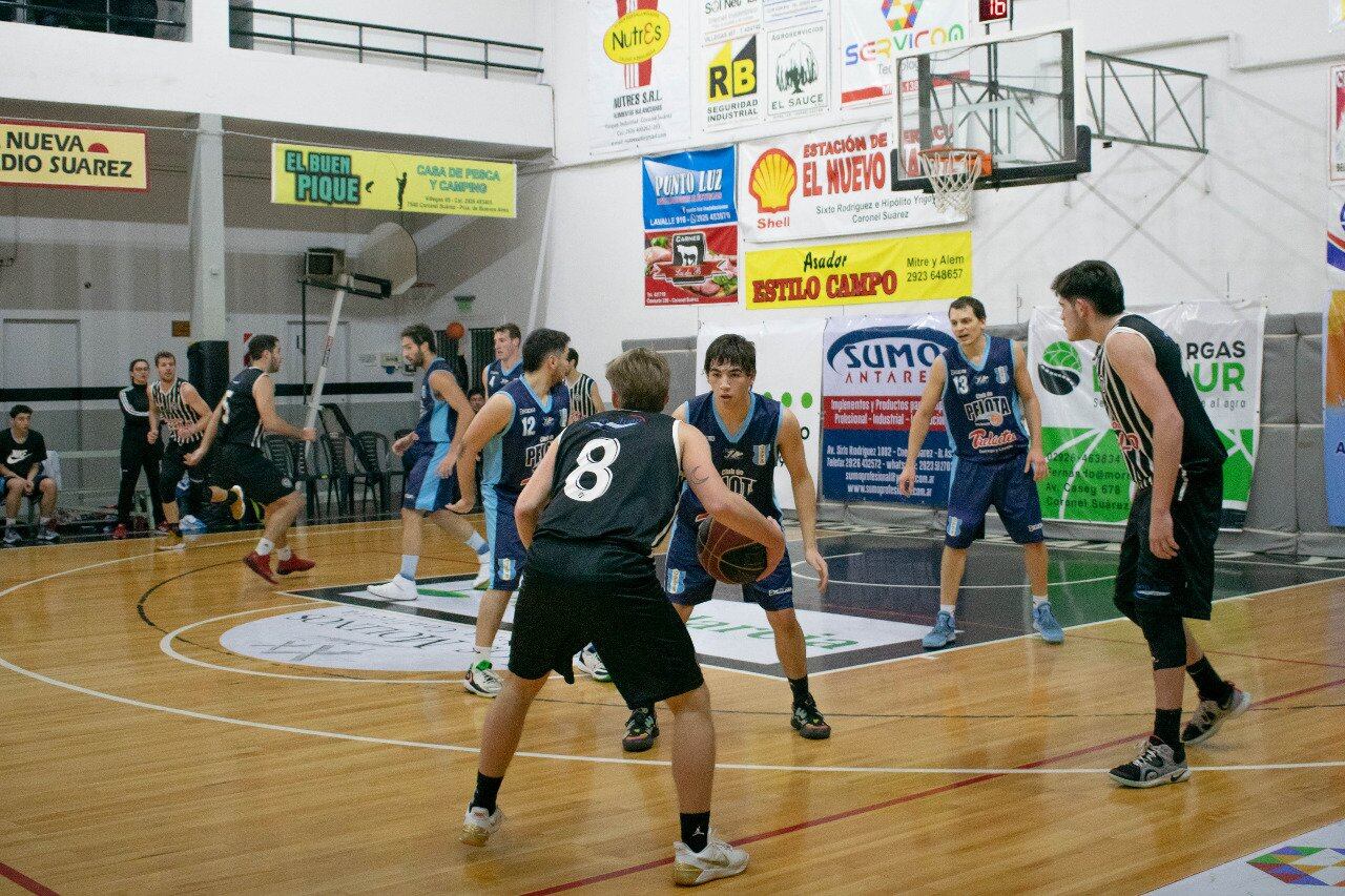 Argentino Jr, Huracán, Blanco y Negro y Sarmiento semifinalistas del Oficial de Básquet