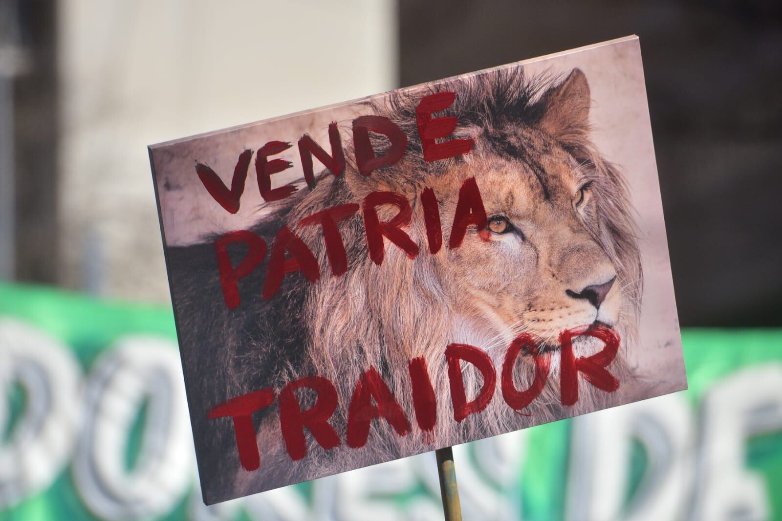 Los ingeniosos carteles de los manifestantes cordobeses.