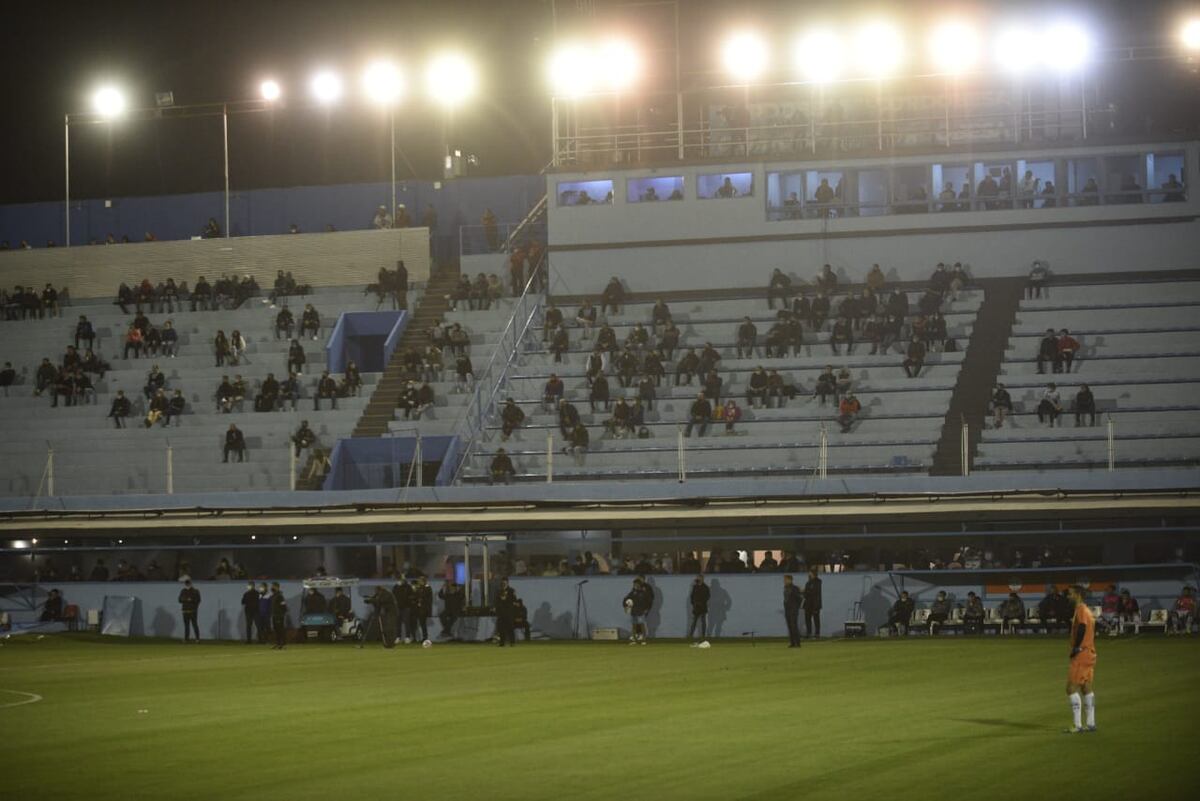 Expulsaron al socio de Belgrano autor de la agresión en el partido con Almirante Brown