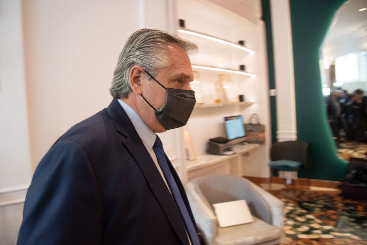 El presidente Alberto Fernández tras reunirse con Kristalina Georgieva, directora del FMI, en Roma. (Foto: Clarín)