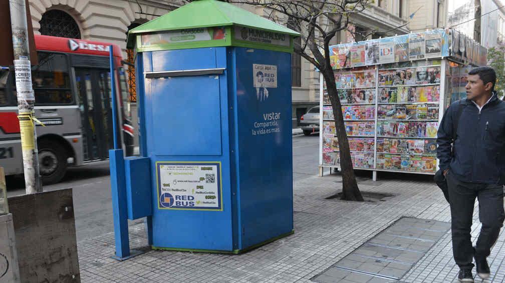 Las casillas donde se pueden adquirir las tarjetas Red Bus. 