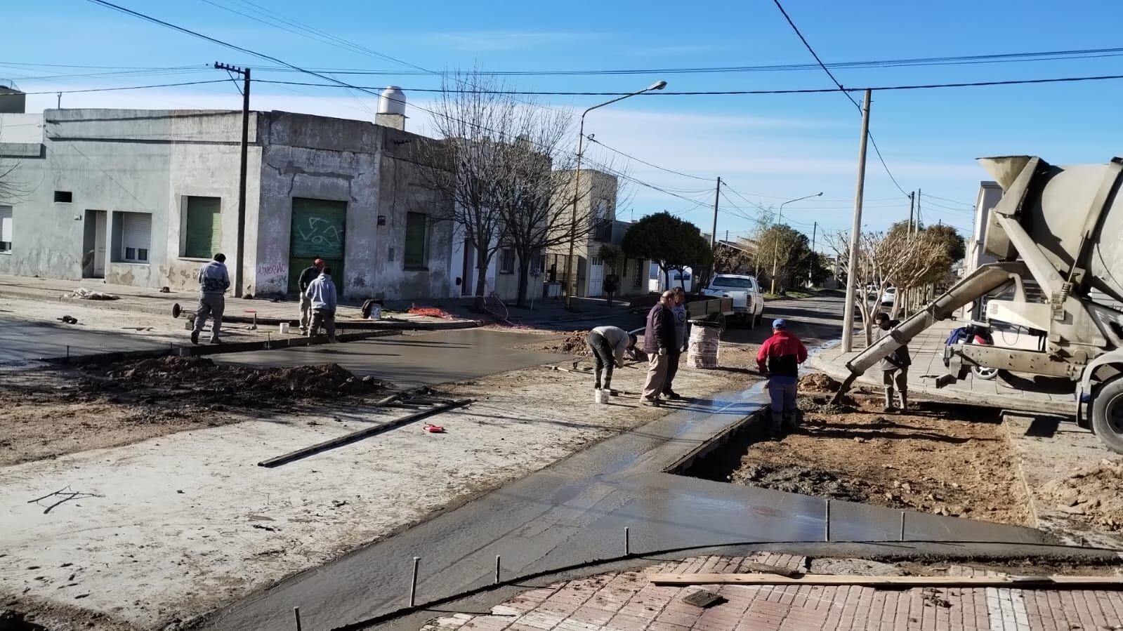 Continúan los trabajos de bacheo en distintos puntos de Tres Arroyos