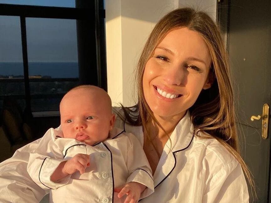 Pampita compartió postales del "día de spa" de Anita, su beba de casi dos meses de vida