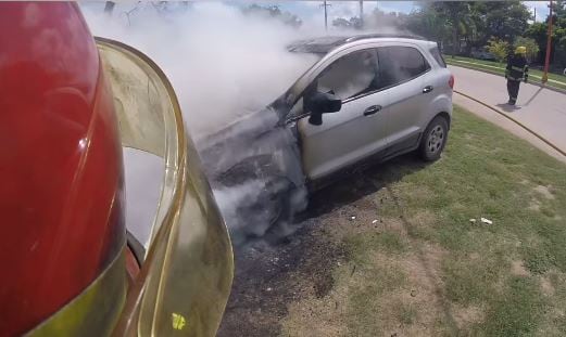 Bomberos Arroyito incendio vehículo