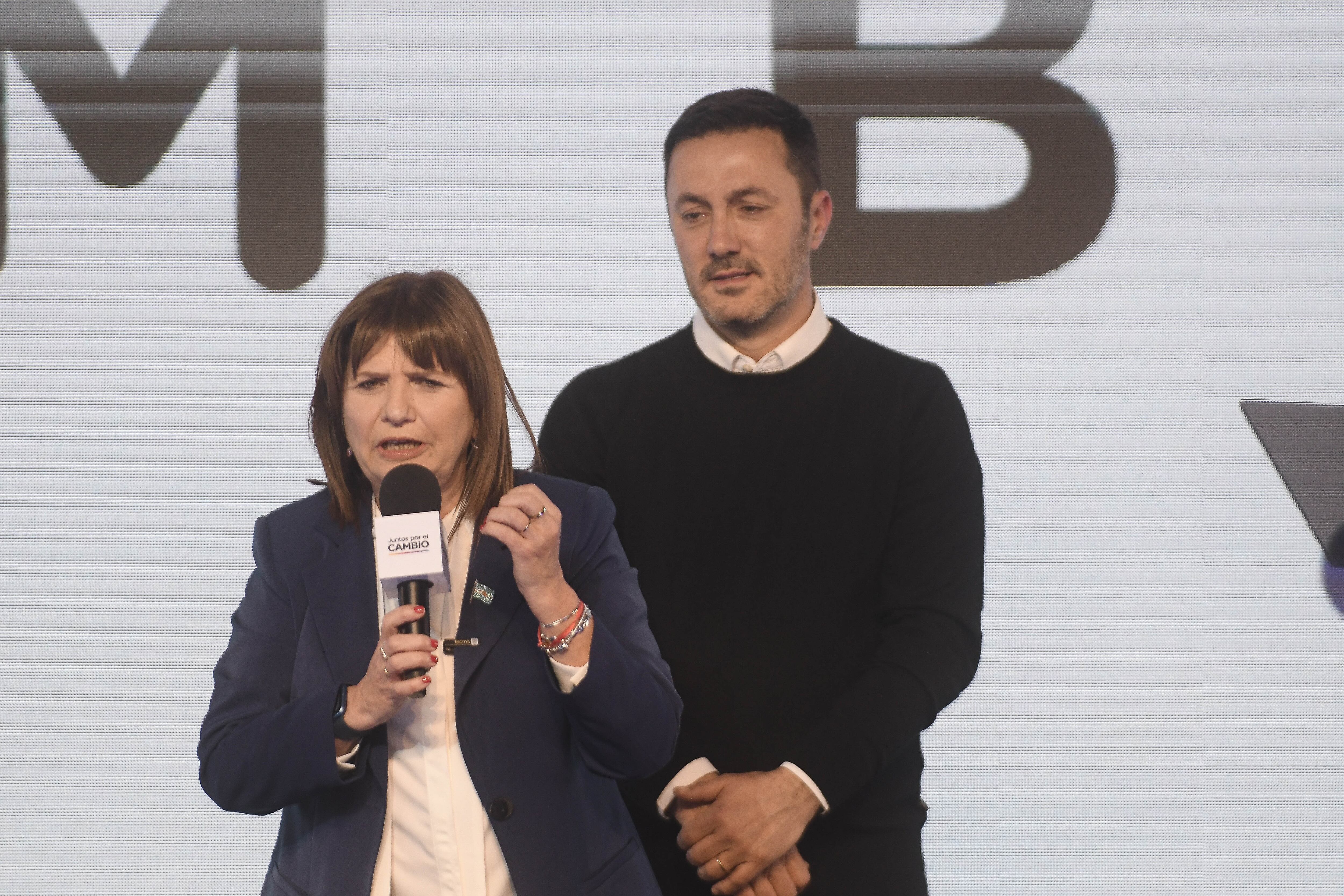 Patricia Bullrich y su compañero de fórmula, Luis Petri. Foto Federico Lopez Claro