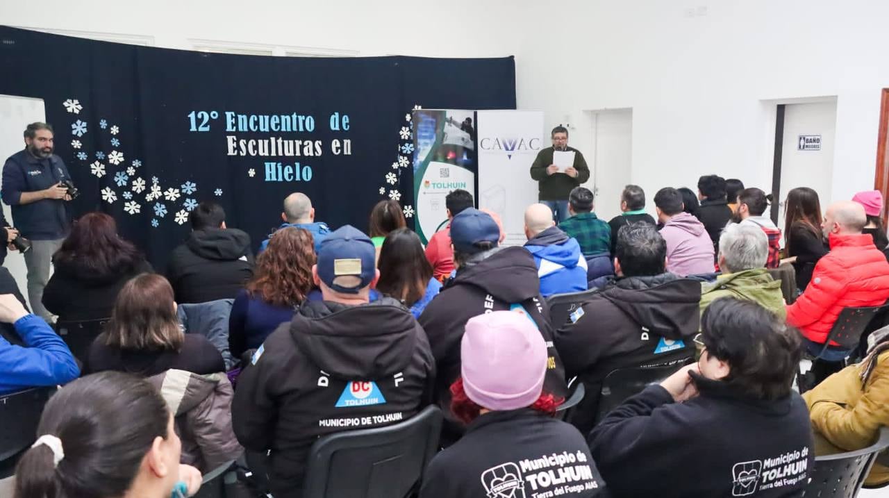 Festival de Escultura de Hielo en Tolhuin