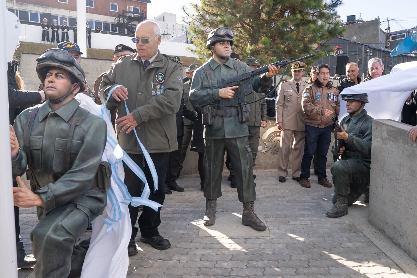 Se inauguró en Ushuaia el Monumento a la Soberanía