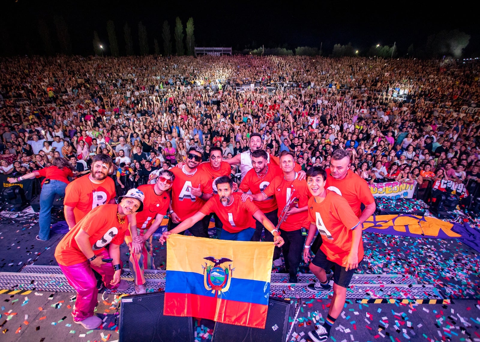 Maipú: más de 30 mil personas disfrutaron de la segunda noche del Festival del Malbec y el Olivo.