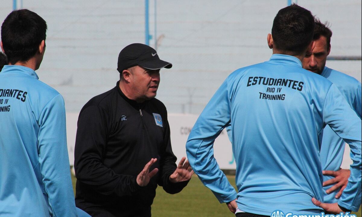 Anunciaron a Marcelo Vázquez otra vez como técnico de Estudiantes de Río Cuarto
