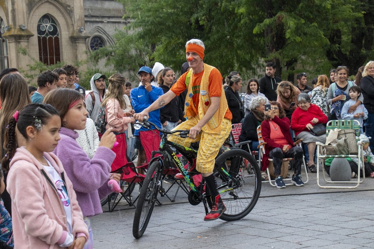 Día Internacional del Payaso y Emprende 5