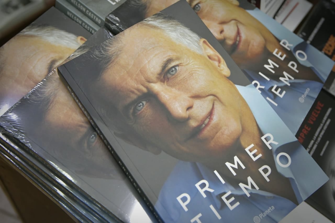  "Primer Tiempo", de Mauricio Macri. 
