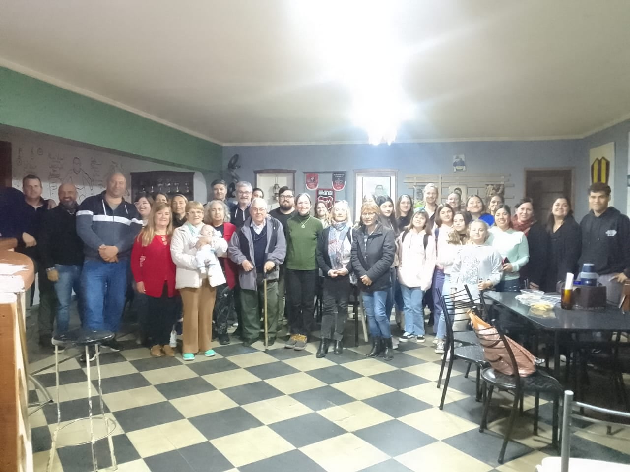 apacitación en “Comunidad Anfitriona” en Orense y San Francisco de Bellocq