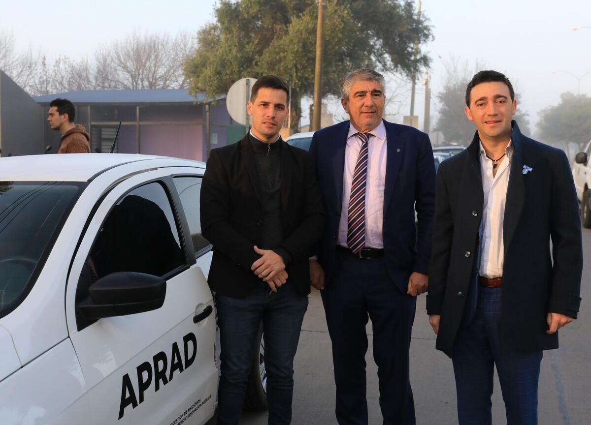 La Provincia entregó a la GUR un móvil recuperado a la delincuencia