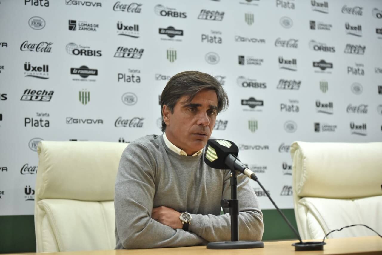 Javier Sanguinetti dejó de ser el entrenador de Banfield en octubre de 2021.