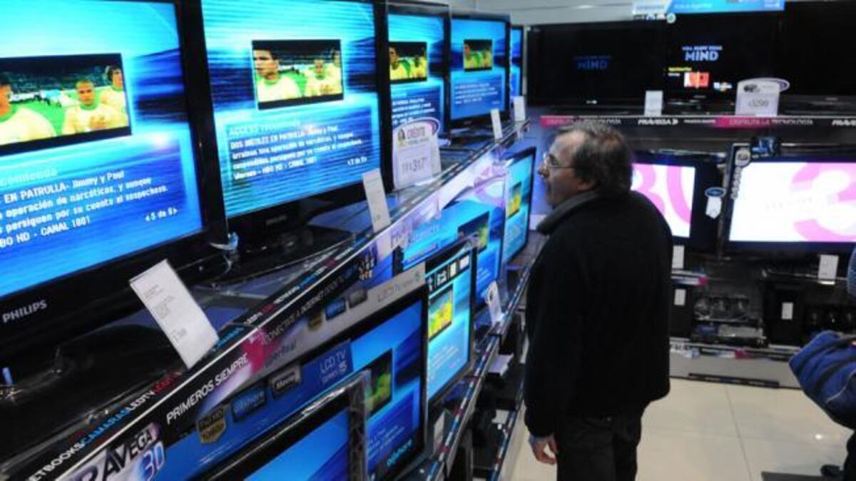 Una casa de electrodomésticos lanzó descuentos y cuotas sin interés: hasta cuándo y qué productos se destacan
