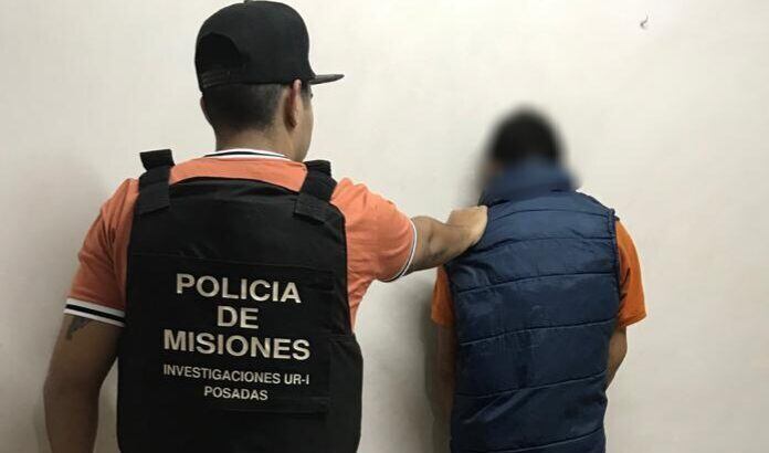 Un joven terminó detenido acusado de robo a un automovilista en Posadas.