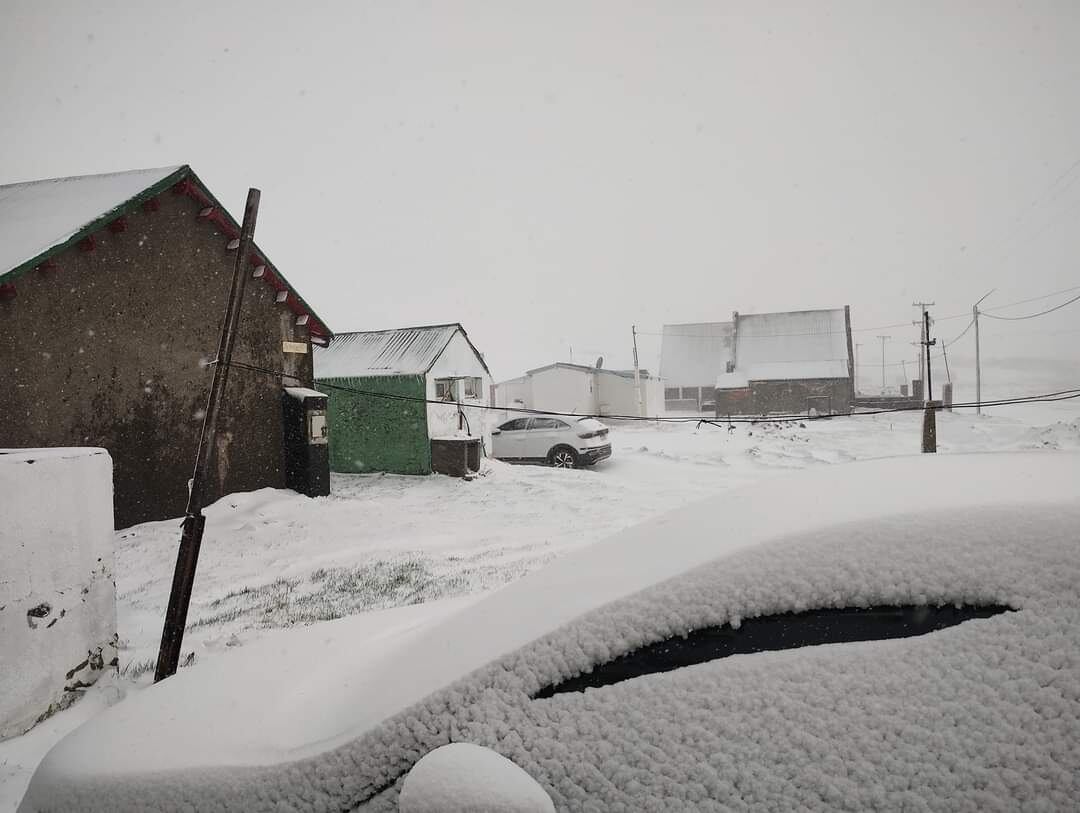 La nieve sorprendió en Caviahue