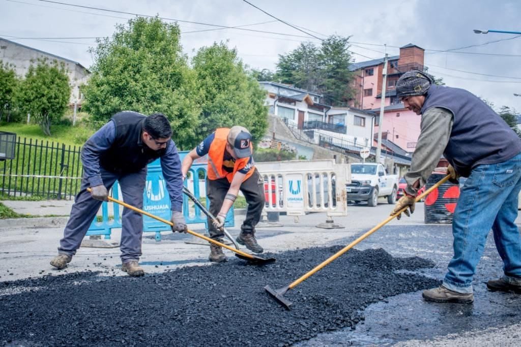 Es la primera vez que los trabajos están a cargo del personal de la Municipalidad utilizando equipamiento propio.