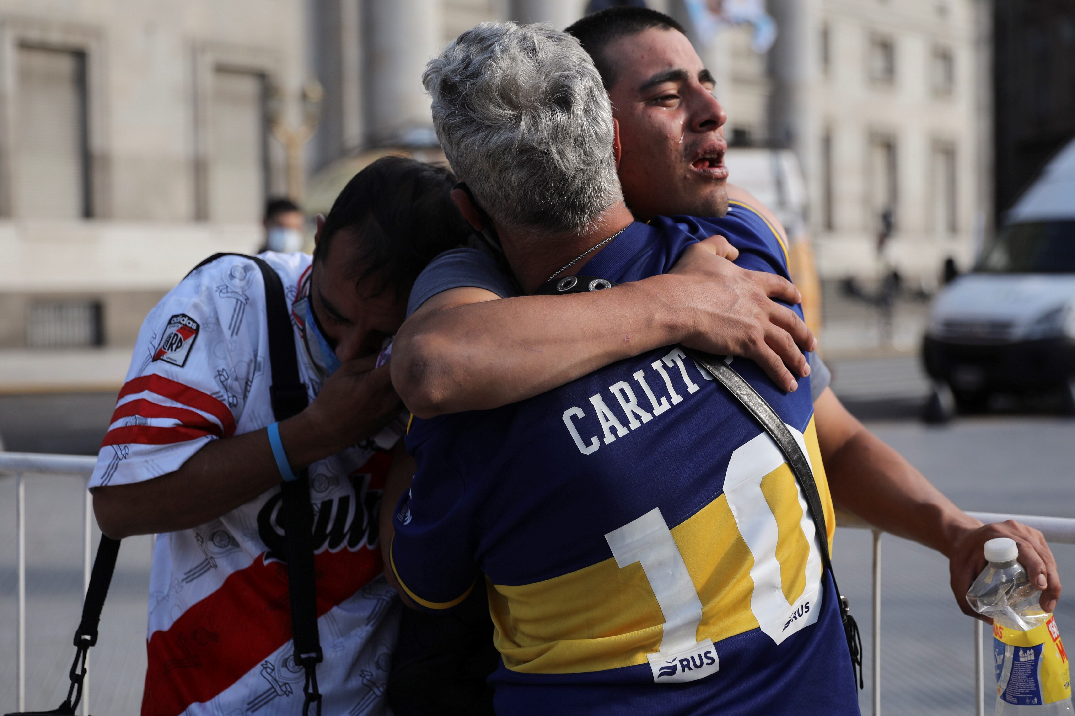 Boca y River unidos por Maradona