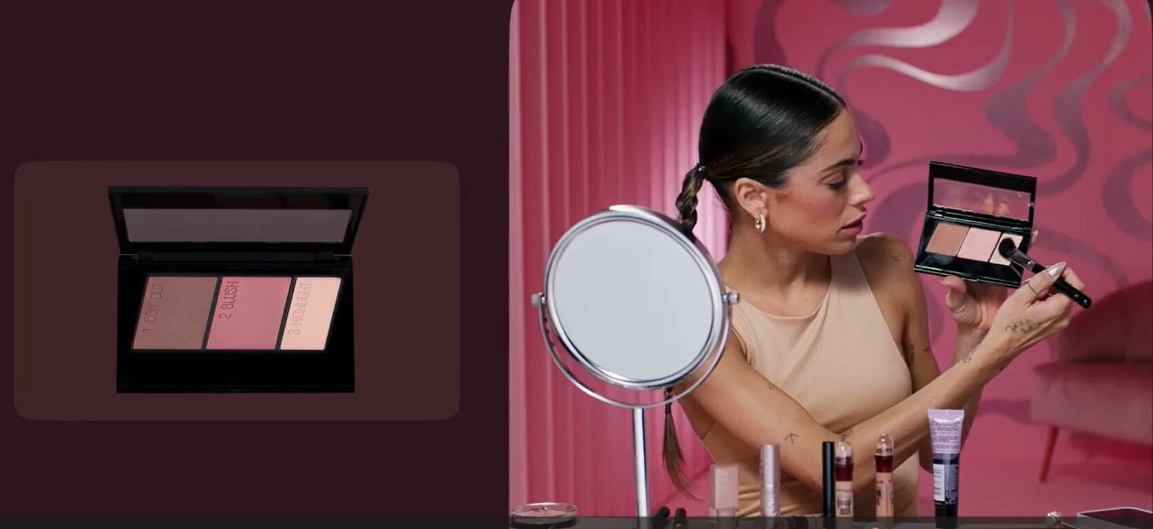 Tini muestra como se maquilla el rostro.