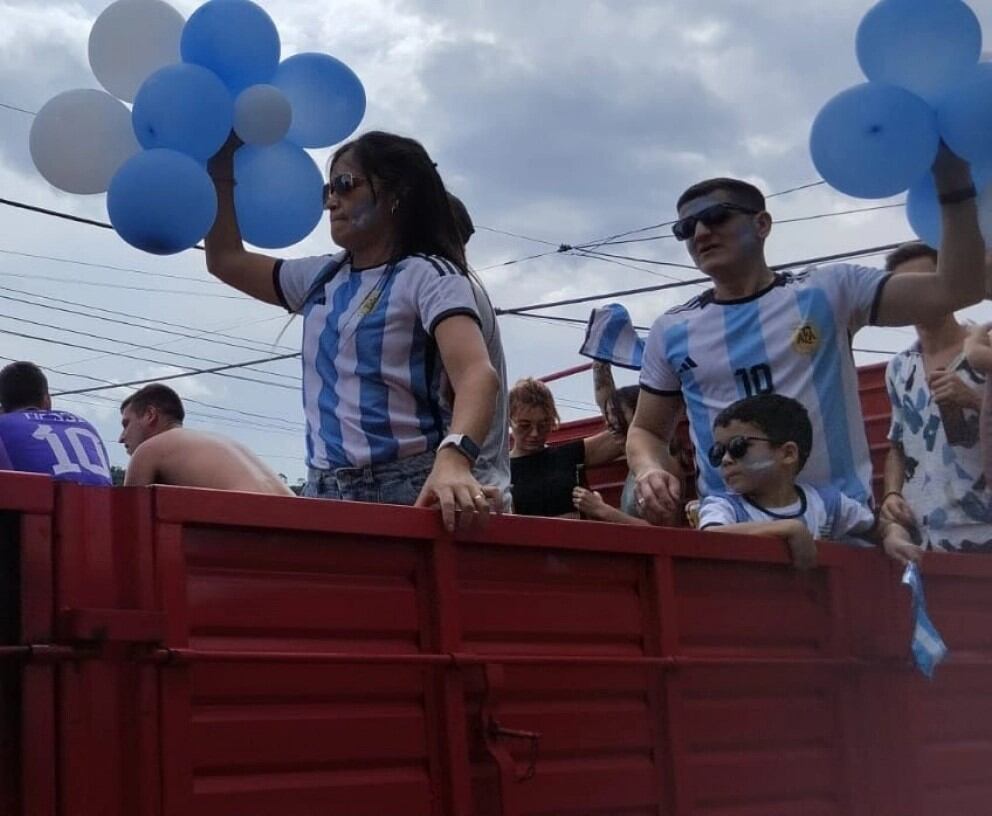 Puerto Iguazú festejó la victoria de la Selección.