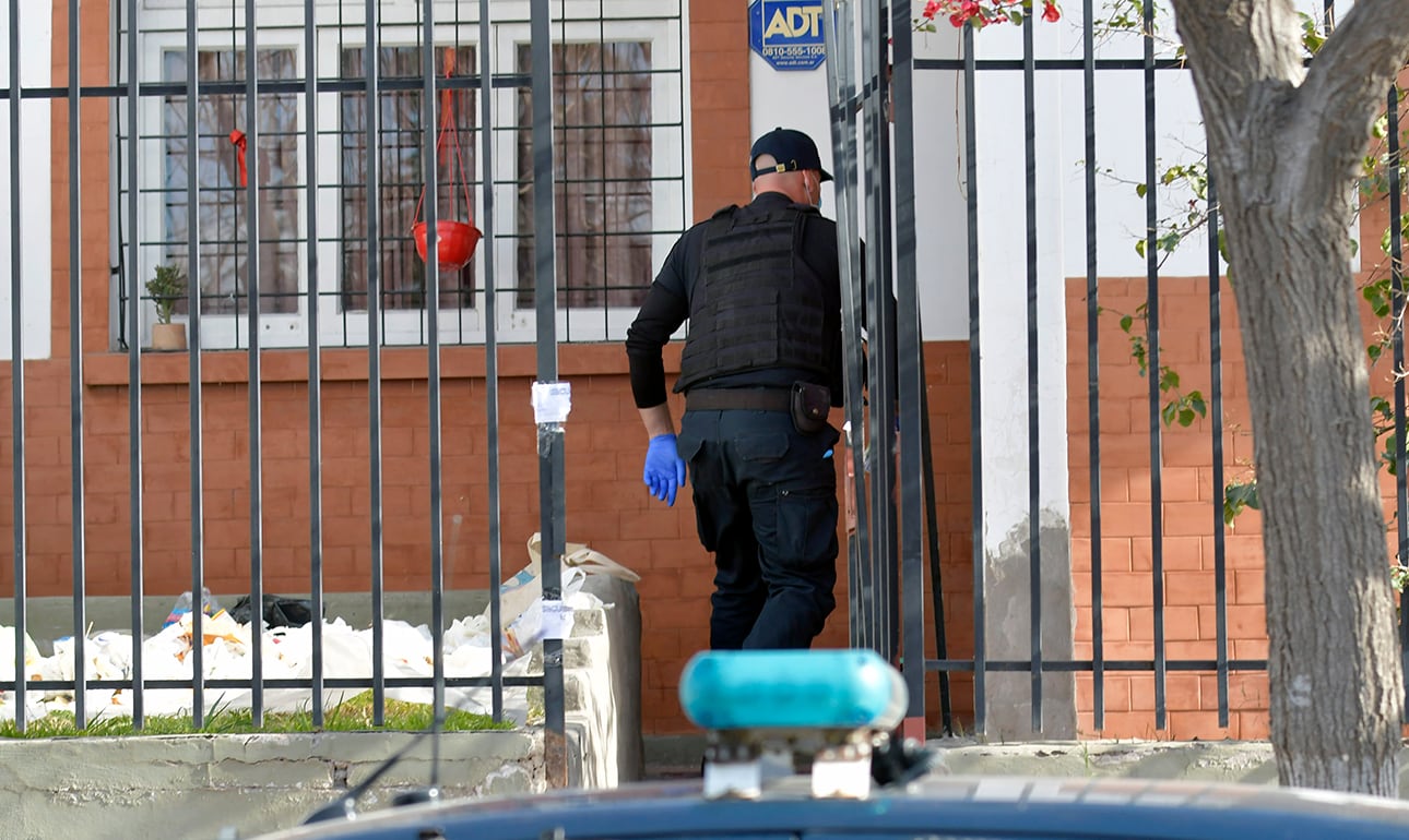 Caso: Emma Pilar Olguín de dos meses de edad murió, sus padres Gustavo Ariel Olguín (26) y  Milagros Iglesias- quedaron detenido de inmediato
La pareja residía en el barrio Infanta de Las Heras.
Foto:  Orlando Pelichotti
