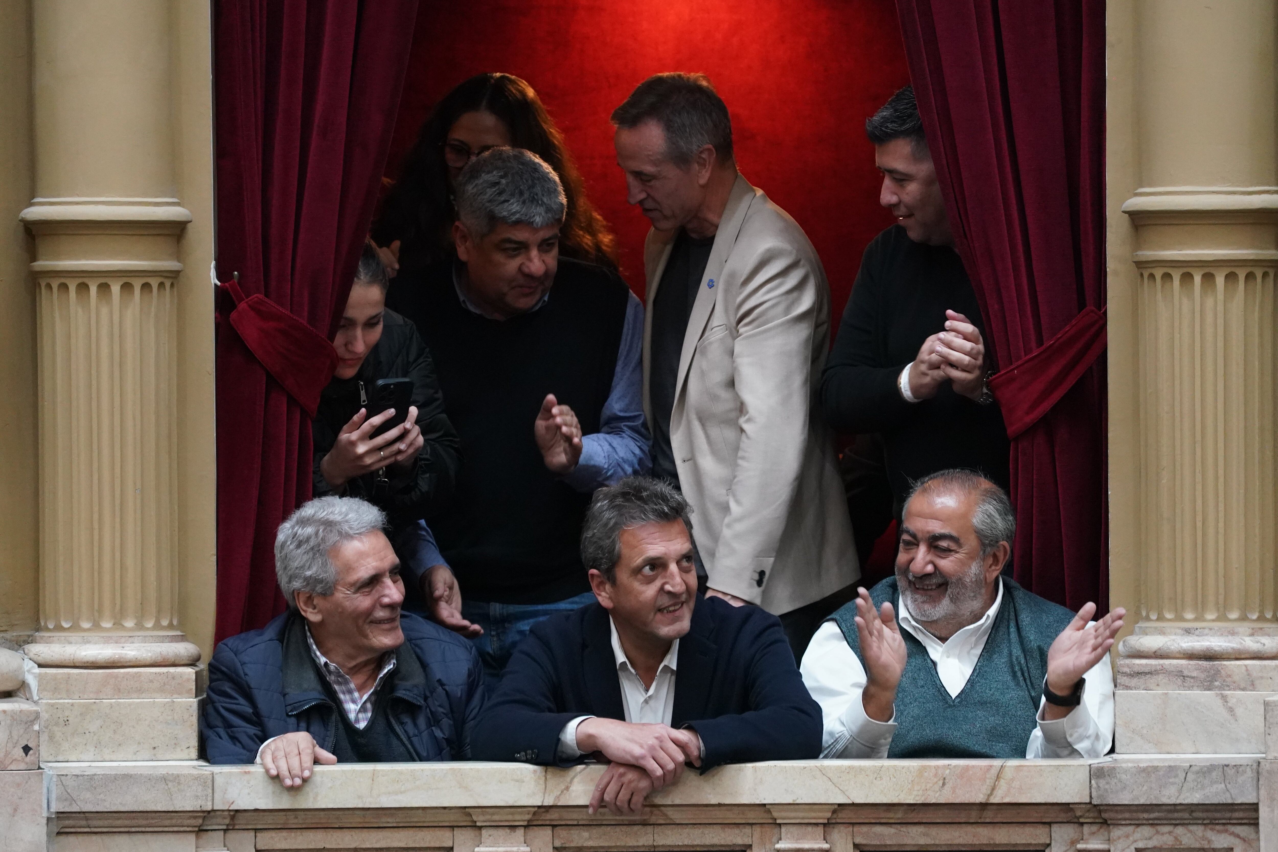 Massa, Pablo Moyano y Héctor Daer. Foto Clarín