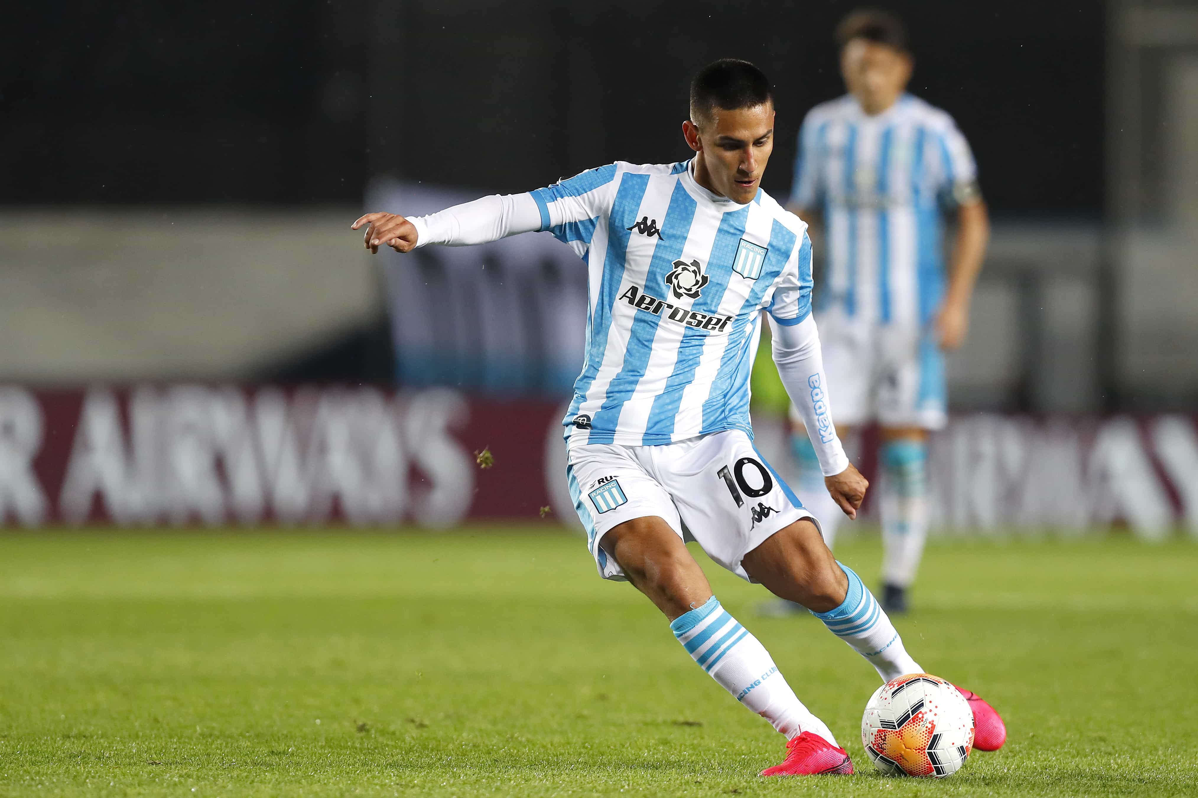 El paraguayo vuelve a Florencio Varela para enfrentarse a Defensa y Justicia, con la camiseta de Racing.