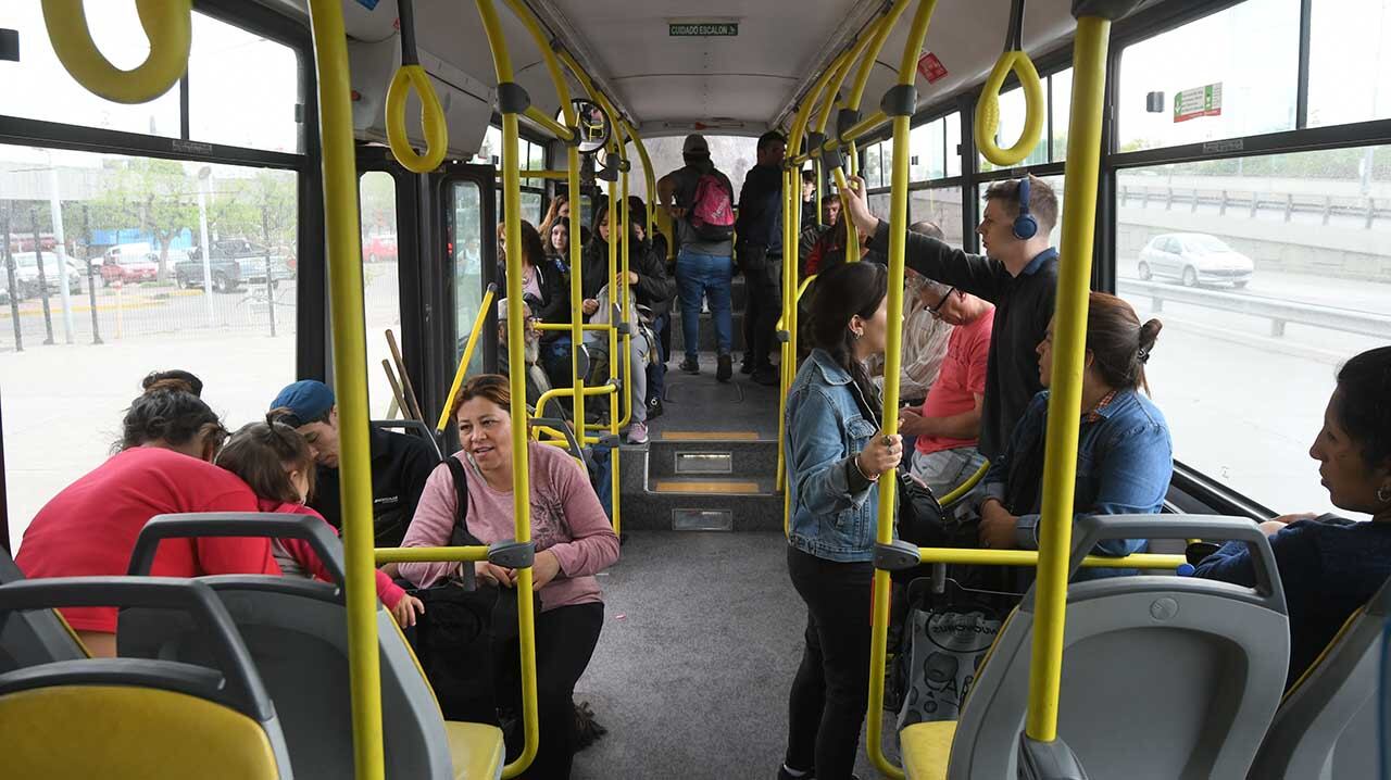 En enero se reducen los subsidios al transporte. Foto: José Gutierrez / Los Andes