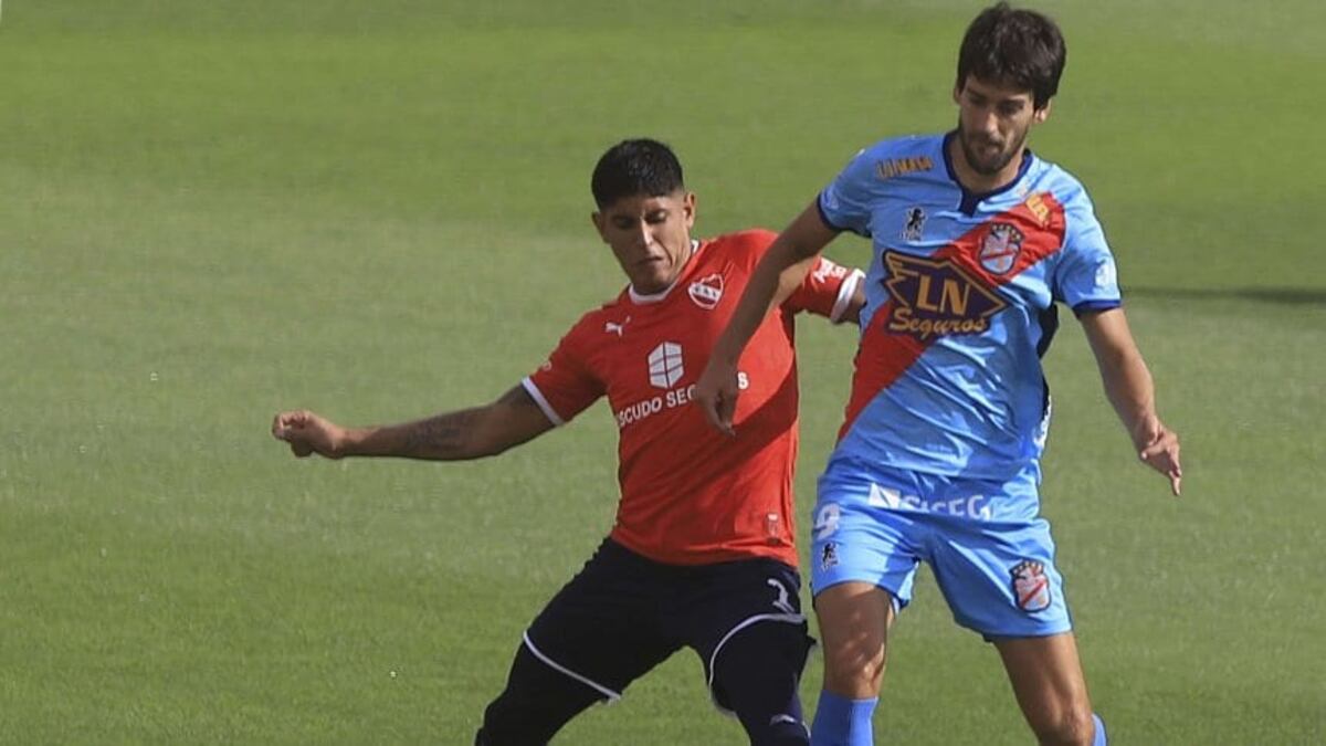 Independiente perdió ante Arsenal en un partido a puro gol