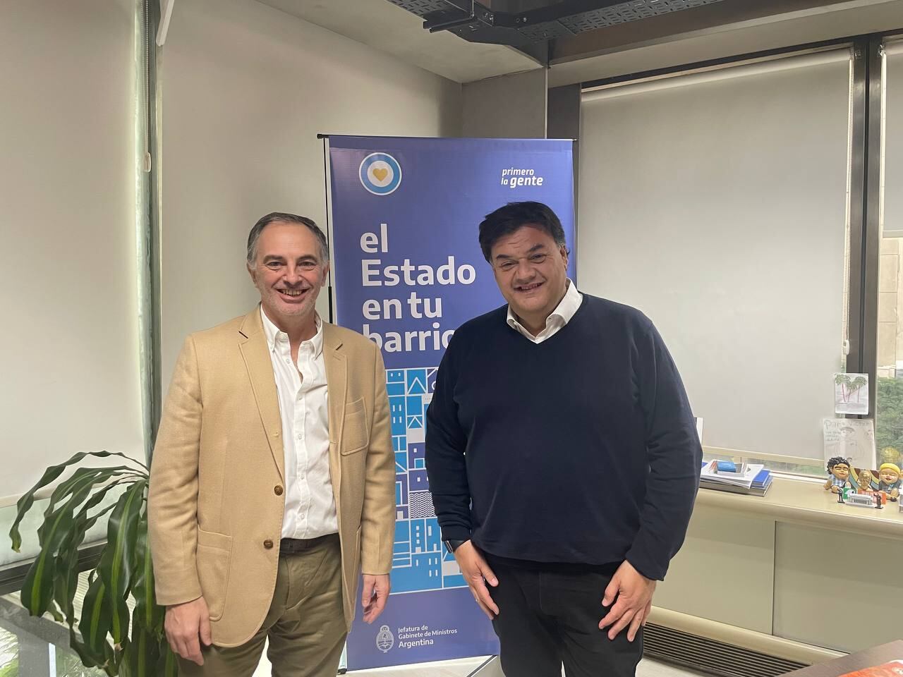 Martín Garate con Víctor José Colombano, Titular de "El Estado en tu barrio"