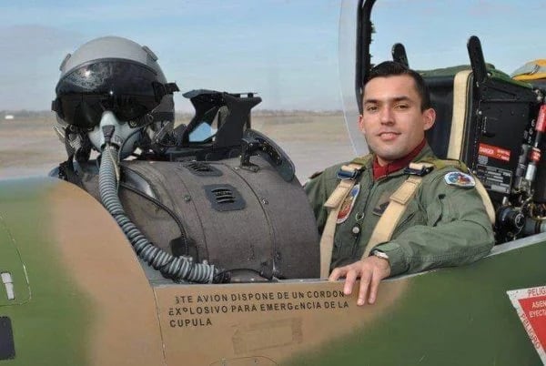 Cristian Argüello Baracco, héroe argentino por volar sobre el conflicto en la Franja de Gaza y rescatar a 200 argentinos.