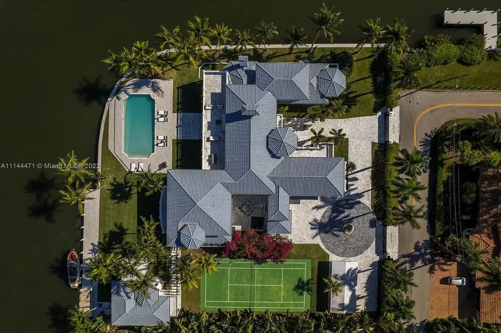 Así es la impactante casa de 15 millones de dólares del Kun Agüero en Miami