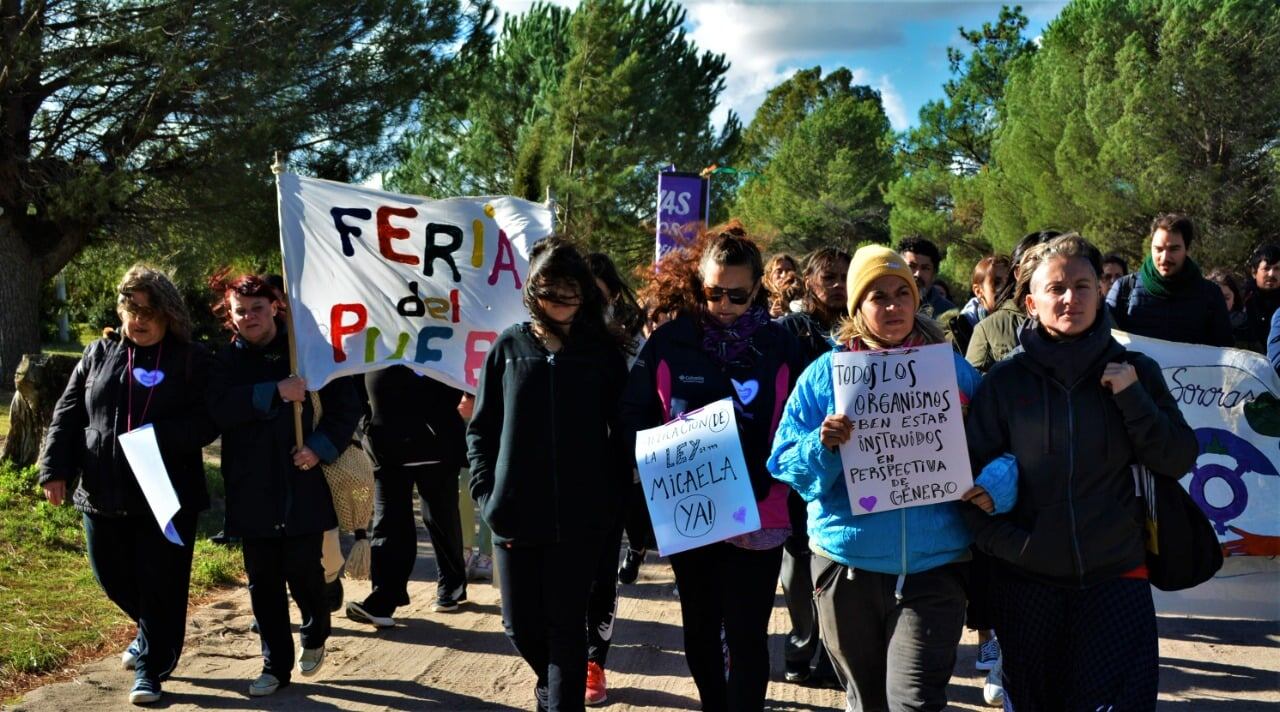 Marcha “Paren de matarnos” en Pehuen Co