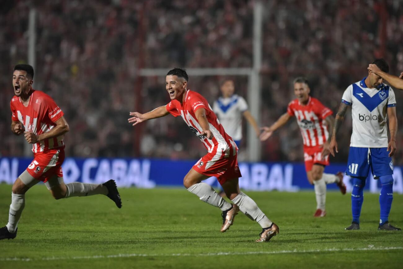 Instituto derrotó a Vélez en el Monumental de Alta Córdoba y busca repetir ese resultado este domingo. 