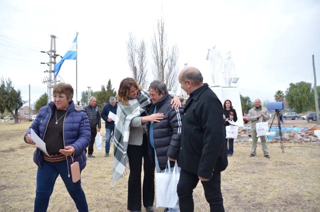 Acto con entrega de reconocimientos a los agricultores en su día.