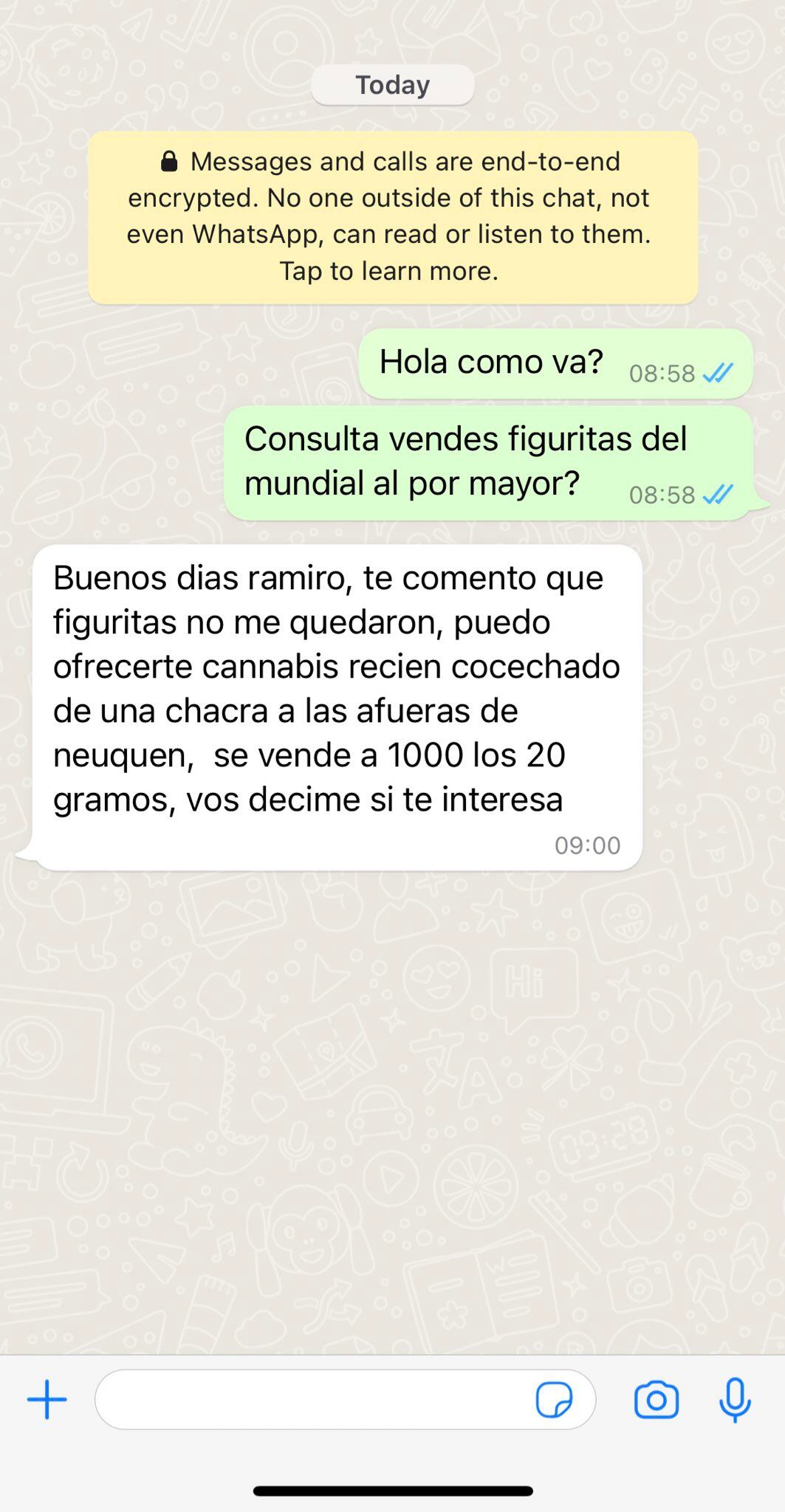 El chat viral del joven que pidió figuritas del Mundial, no tenían y le hi