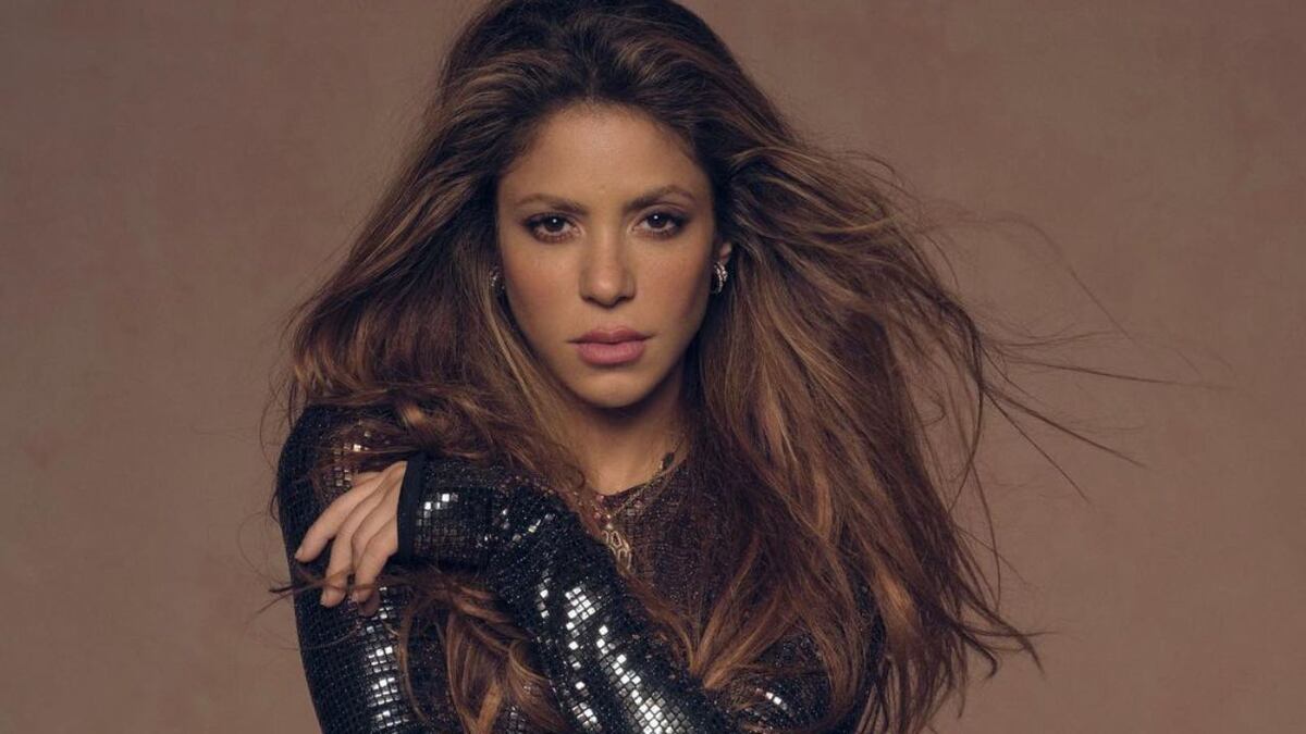 Shakira rompe moldes con estilo: la combinación perfecta de jeans y encaje