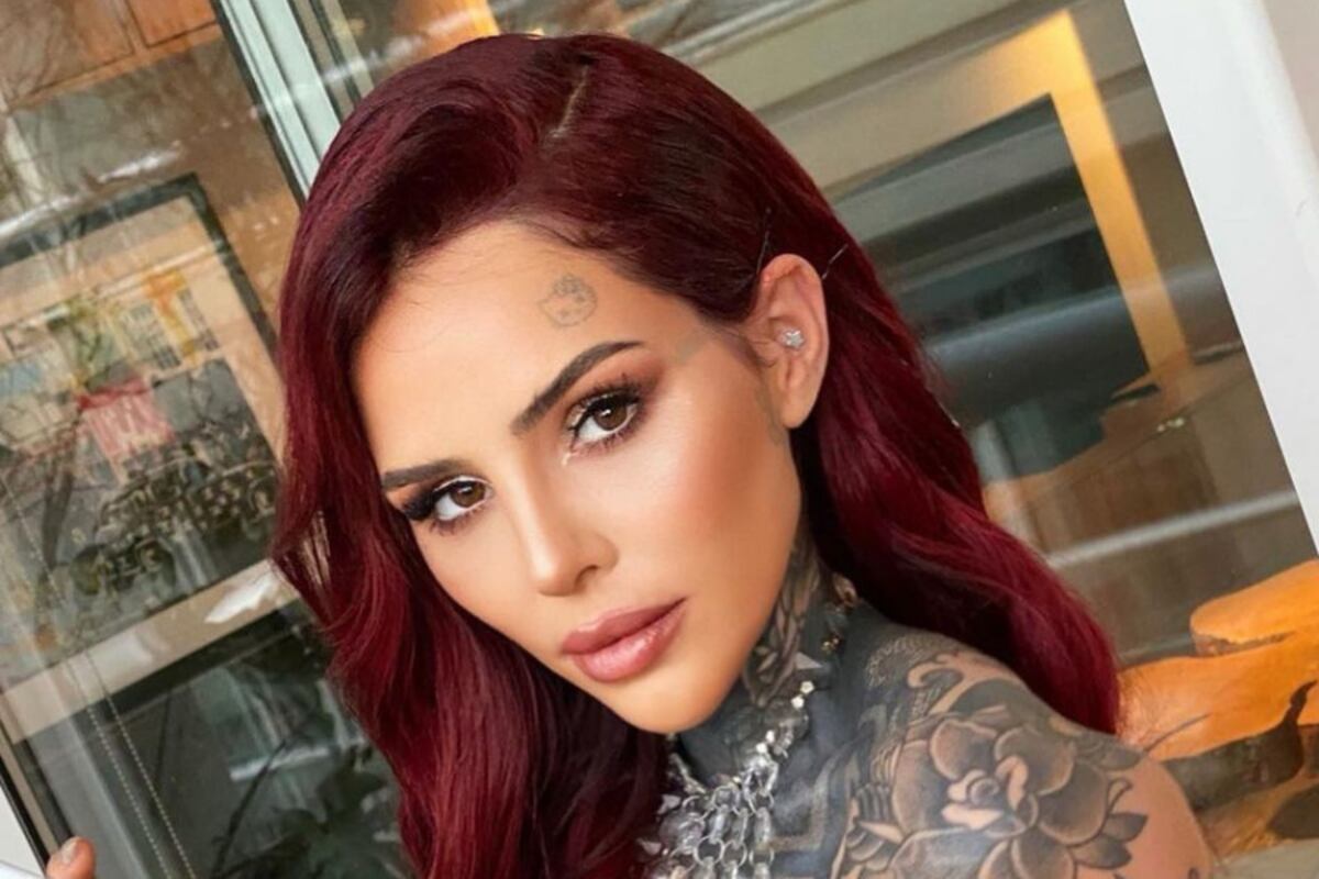 Cande Tinelli cautivó con una trikini negra desde Punta del Este: “Es un buen síntoma olvidarse de las redes”